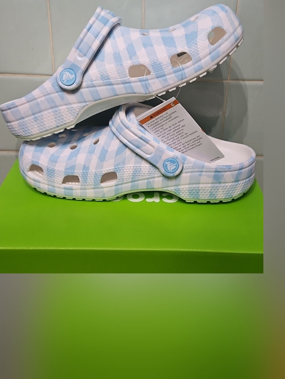 CROCS Womens Gingham Light Blue & White Clog Sandals Size 9